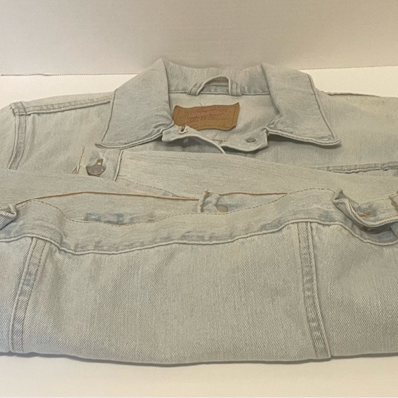 Levi's Trucker Jeans Jacket Women Denim Size Large Light Wash Metal Buttons - Picture 10 of 16